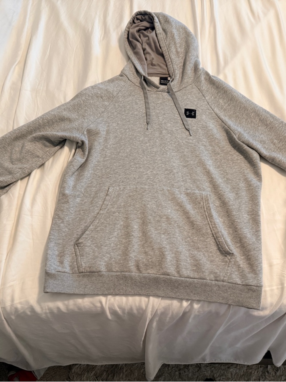 Under Armour Men's Light Gray Hooded Pullover Sweatshirt